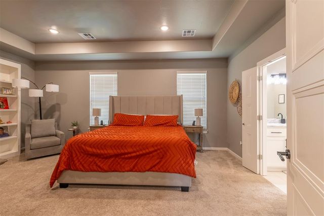 2704 Woodlawn Court, Shawnee, OK 74804