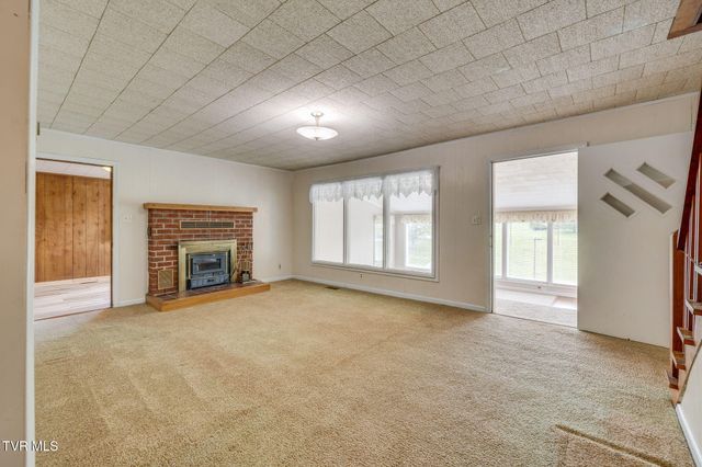 322 Valley Drive, Blountville, TN 37617