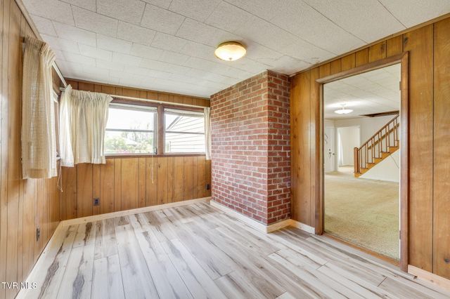 322 Valley Drive, Blountville, TN 37617