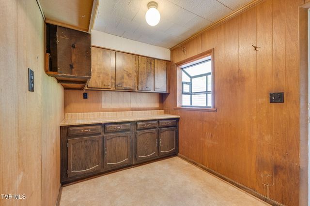 322 Valley Drive, Blountville, TN 37617