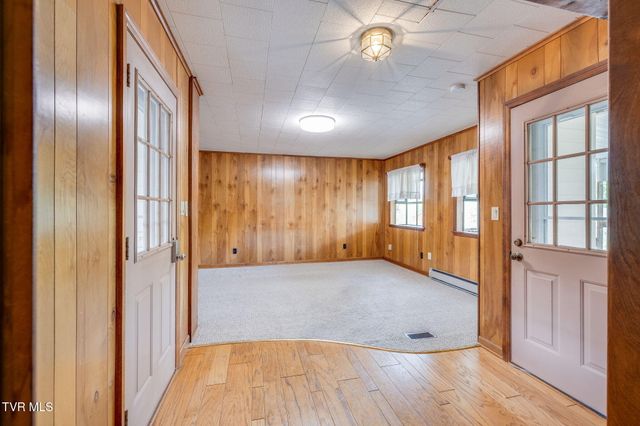 322 Valley Drive, Blountville, TN 37617
