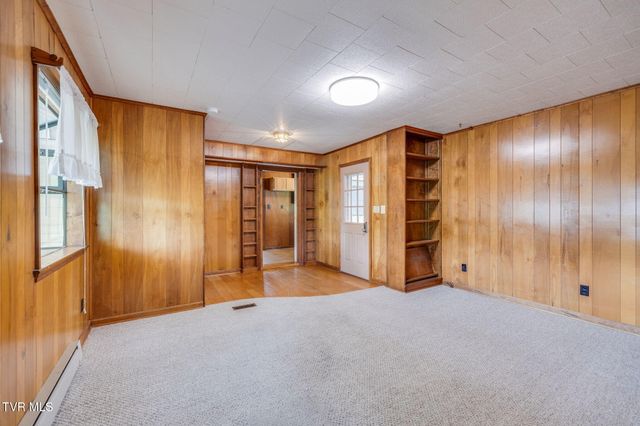 322 Valley Drive, Blountville, TN 37617