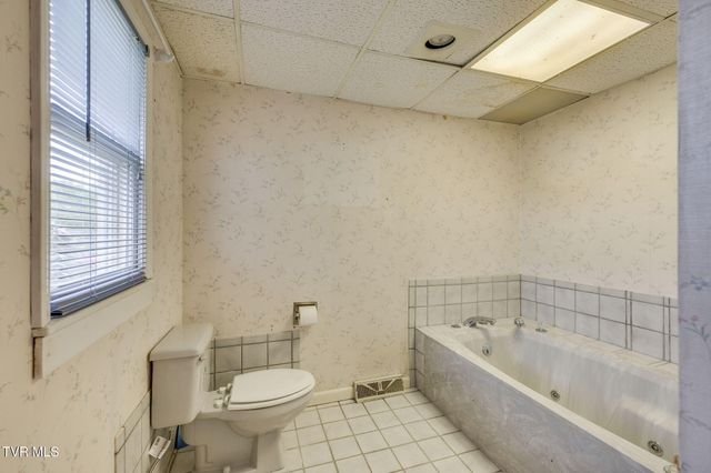 322 Valley Drive, Blountville, TN 37617