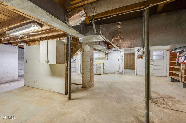 322 Valley Drive, Blountville, TN 37617