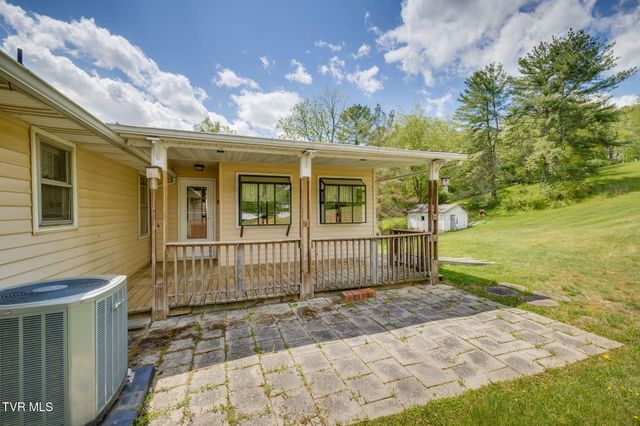 322 Valley Drive, Blountville, TN 37617