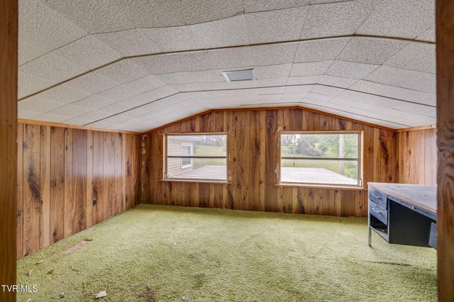 322 Valley Drive, Blountville, TN 37617