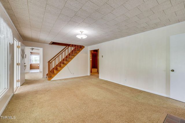 322 Valley Drive, Blountville, TN 37617