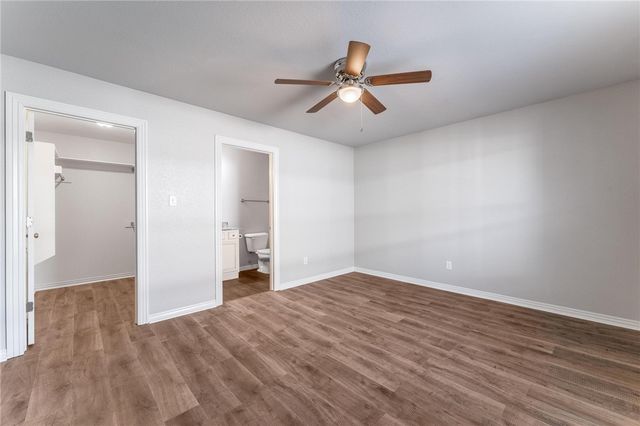 1365 N Sicily Lane, Fayetteville, AR 72704