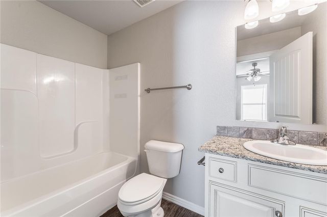 1365 N Sicily Lane, Fayetteville, AR 72704