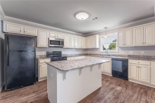 1365 N Sicily Lane, Fayetteville, AR 72704