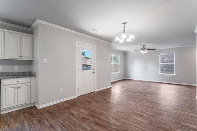 1365 N Sicily Lane, Fayetteville, AR 72704