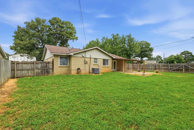 6108 Woodview Dr, Sherwood, AR 72120