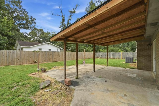 6108 Woodview Dr, Sherwood, AR 72120