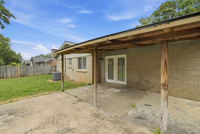 6108 Woodview Dr, Sherwood, AR 72120