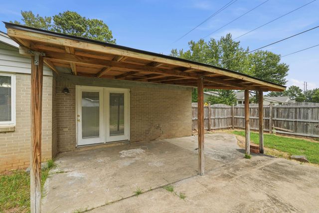 6108 Woodview Dr, Sherwood, AR 72120