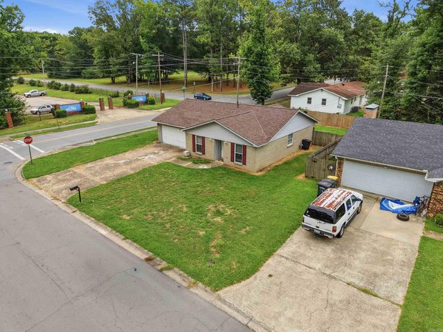 6108 Woodview Dr, Sherwood, AR 72120