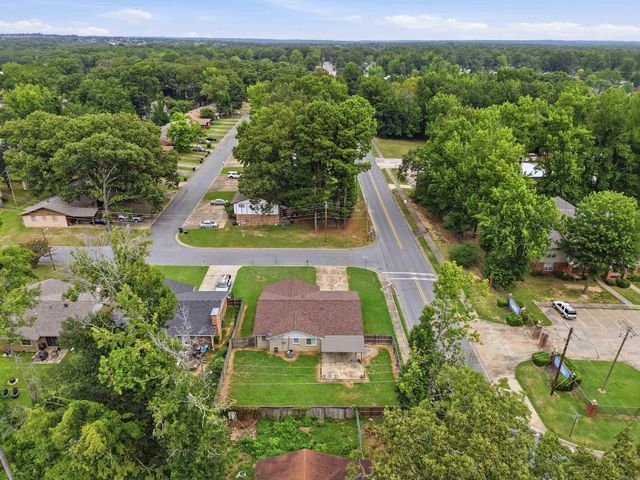 6108 Woodview Dr, Sherwood, AR 72120
