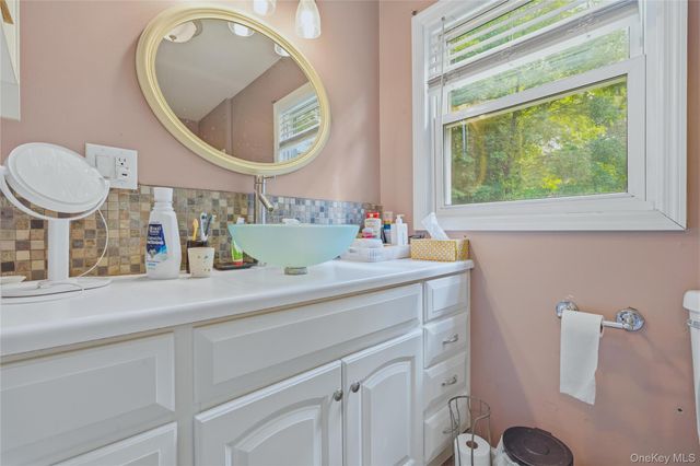 1207 Sawkill Road, Kingston, NY 12401