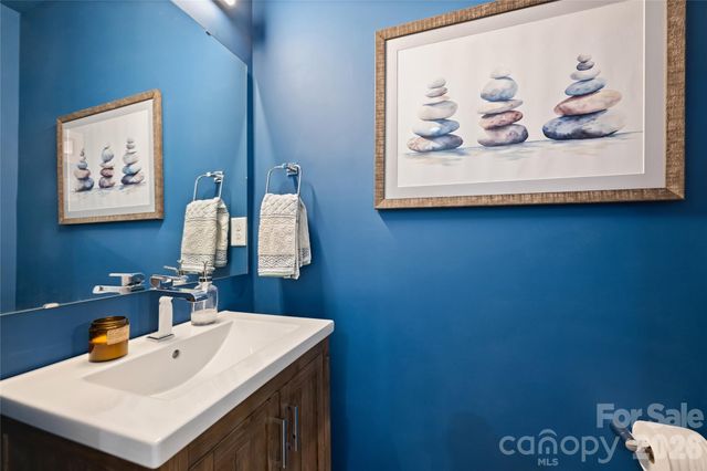 1651 Duckworth Avenue, Charlotte, NC 28208