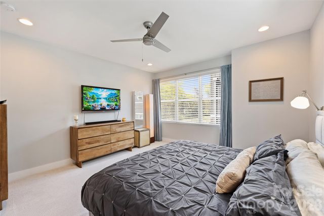 1651 Duckworth Avenue, Charlotte, NC 28208