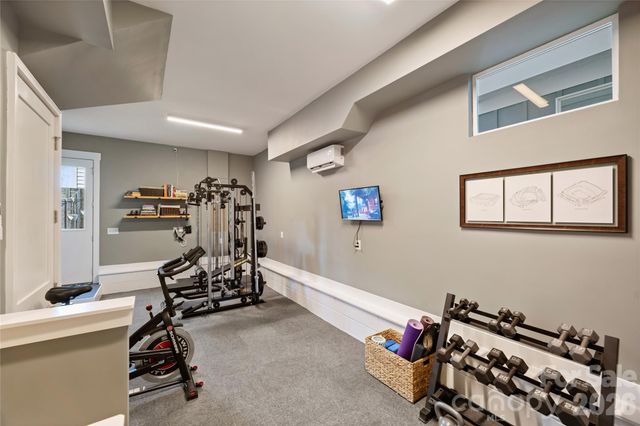 1651 Duckworth Avenue, Charlotte, NC 28208