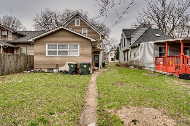 714 Sexton Street 1, Aurora, IL 60505