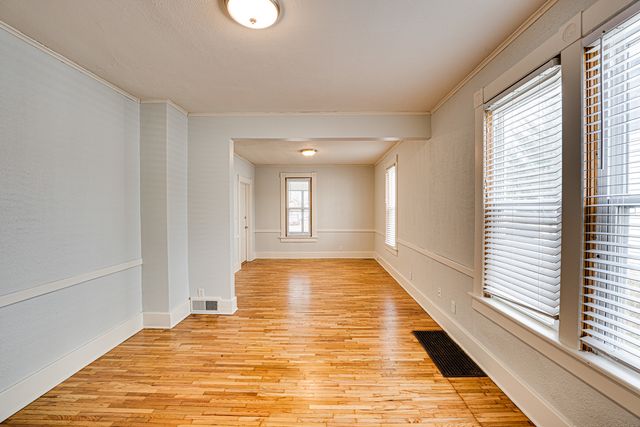 714 Sexton Street 1, Aurora, IL 60505