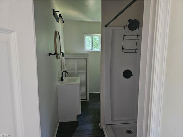 1221 29th ST, Newport News, VA 23607