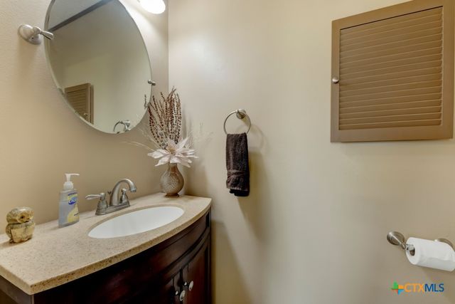 200 Brisco Road, Marion, TX 78124