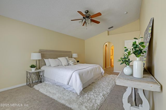 12269 HICKORY FOREST Road, Jacksonville, FL 32226