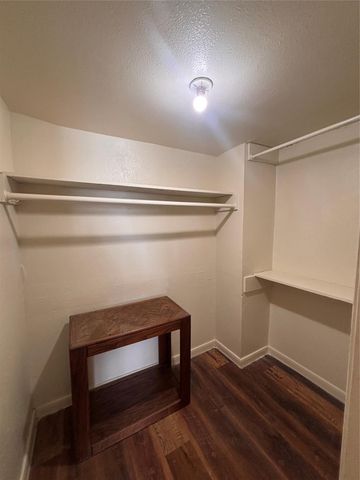 2110 Wilcrest Drive 123, Houston, TX 77042