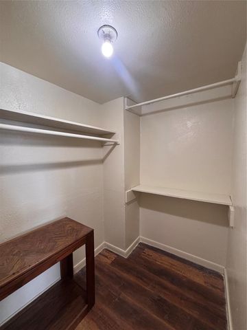 2110 Wilcrest Drive 123, Houston, TX 77042