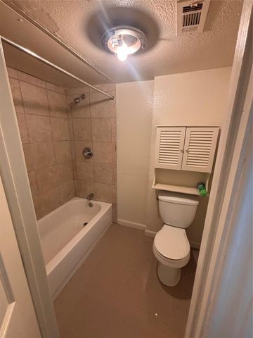 2110 Wilcrest Drive 123, Houston, TX 77042
