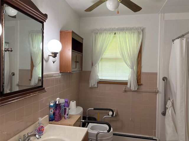 1682 BRYANT Street, Erie, PA 16509