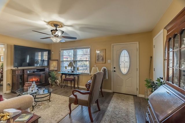 411 Hershey Dr, Hopkinsville, KY 42240