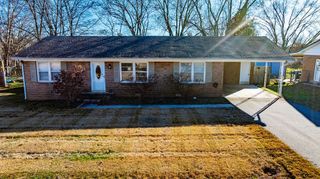 411 Hershey Dr, Hopkinsville, KY 42240