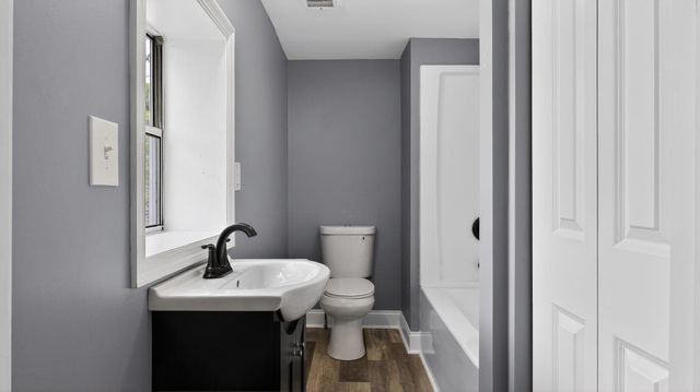 33 S Lake Terrace, Rossville, GA 30741