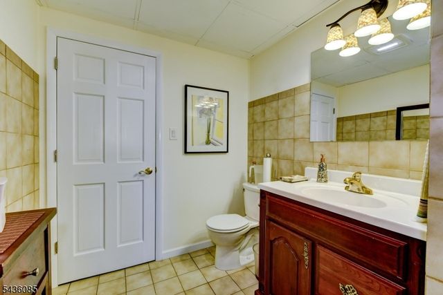57 Bunker Hill Rd H, West Milford Twp., NJ 07480