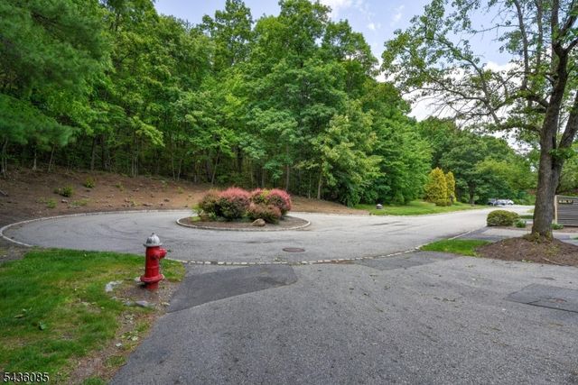 57 Bunker Hill Rd H, West Milford Twp., NJ 07480
