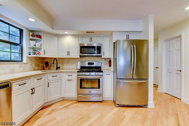 57 Bunker Hill Rd H, West Milford Twp., NJ 07480