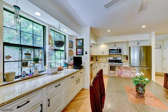57 Bunker Hill Rd H, West Milford Twp., NJ 07480