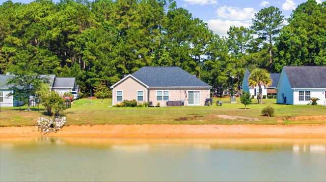 228 MacArthur Dr., Conway, SC 29527
