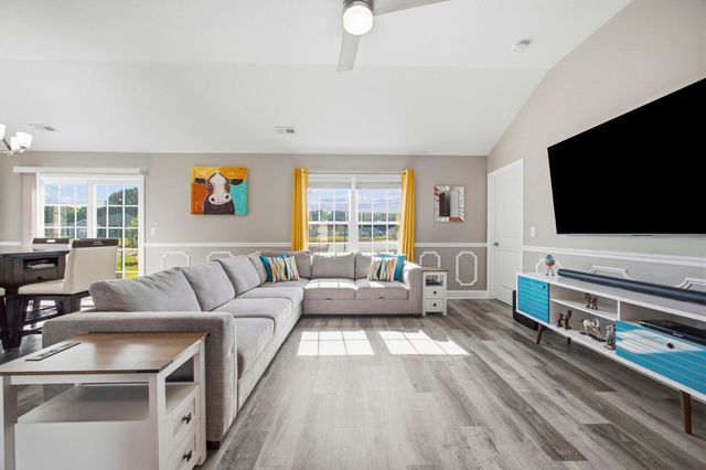 228 MacArthur Dr., Conway, SC 29527