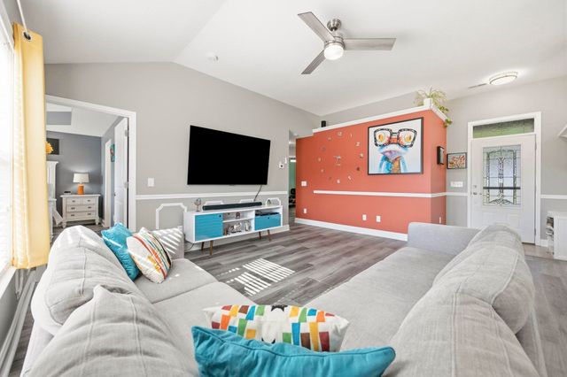 228 MacArthur Dr., Conway, SC 29527