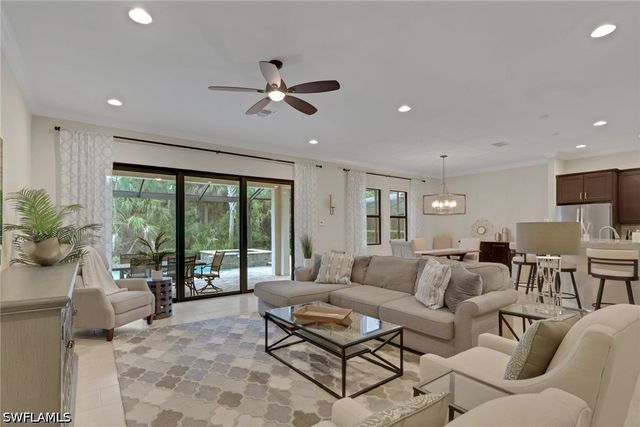 4456 Tamarind WAY, Naples, FL 34119