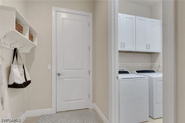 4456 Tamarind WAY, Naples, FL 34119