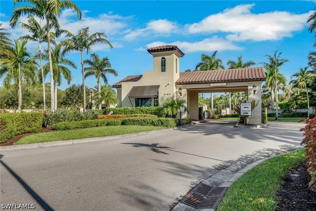 4456 Tamarind WAY, Naples, FL 34119