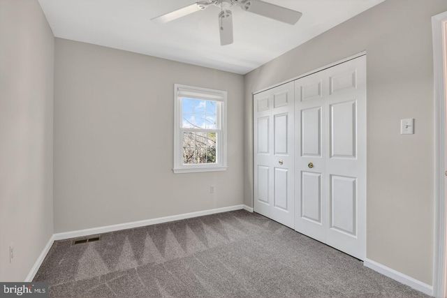 1302 CLAYBORNE HOUSE CT, Mclean, VA 22101
