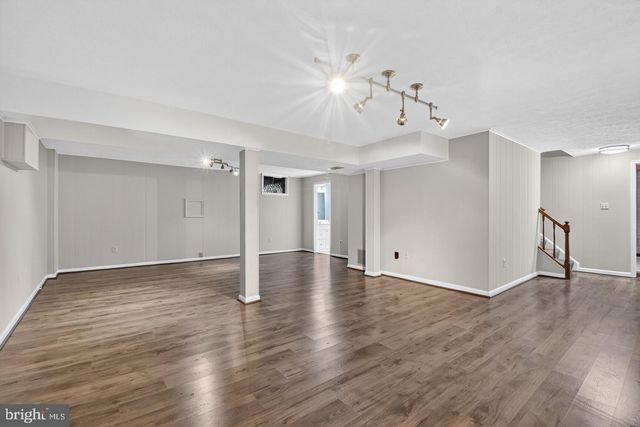 1302 CLAYBORNE HOUSE CT, Mclean, VA 22101
