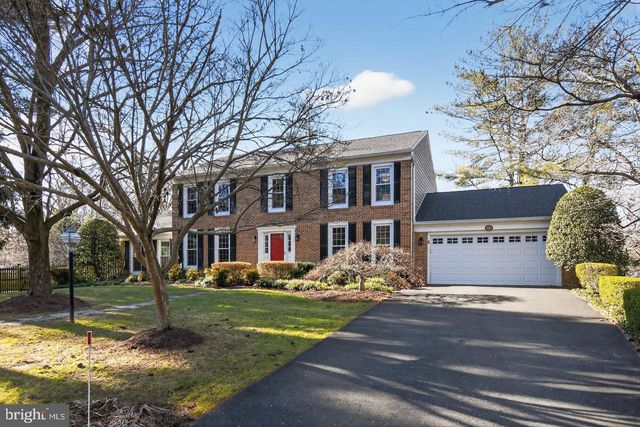1302 CLAYBORNE HOUSE CT, Mclean, VA 22101